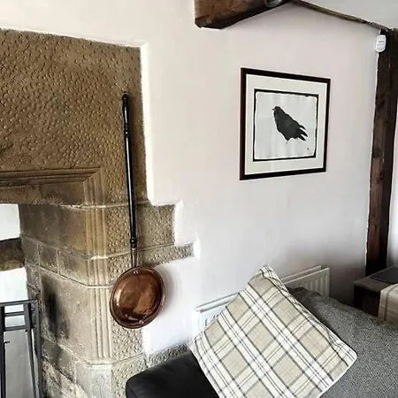 17Th Century Cottage With Hidden Garden Steeton Exterior foto