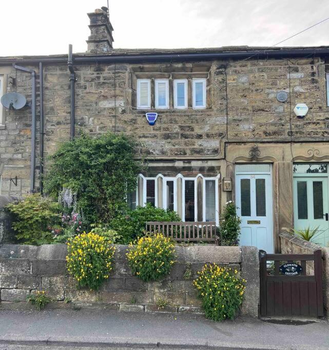 17th Century With Hidden Garden * Steeton